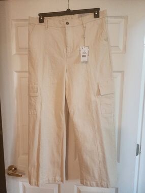 Cupio Cream Wide-Leg Cargo Trousers